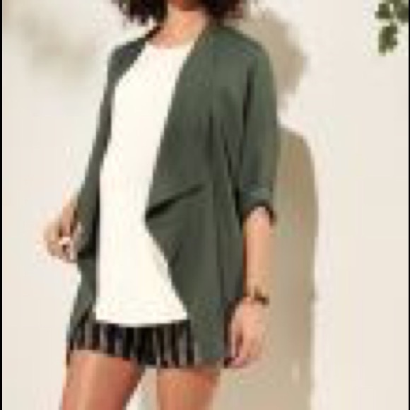 Thyme maternity shirt/blazer - Size small - Picture 2 of 6